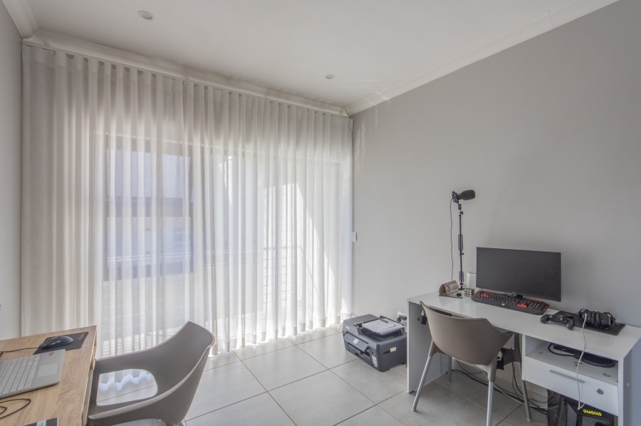 4 Bedroom Property for Sale in Melodie North West